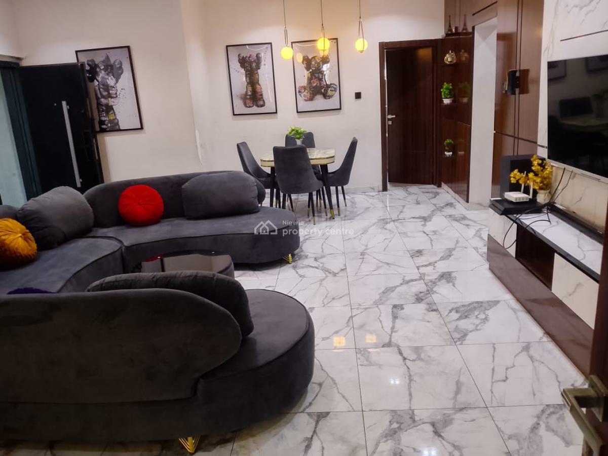2 Bedroom Apartment in Yaba, Alagomeji, Yaba, Lagos, Flat / Apartment Short Let