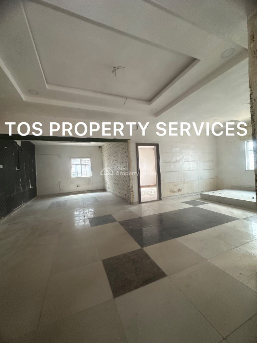 Massive Commercial Space + Multiple Rooms, Yaba, Yaba, Lagos, Office Space for Rent