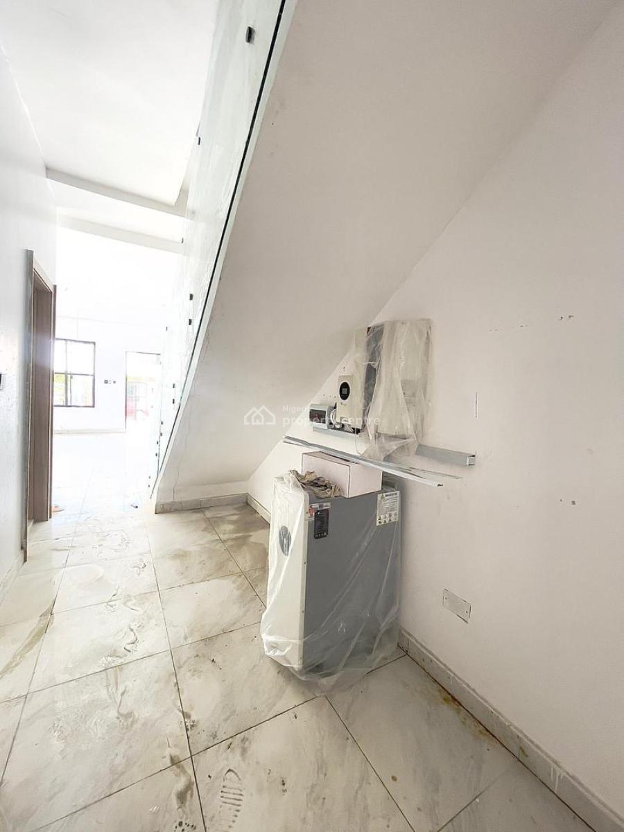 Exquisite Luxury Spacious 4 Bedroom Semi-detached Duplex with Bq, Quality Finished Well Secured 4 Bedroom in a Serene Place, Chevron Lek, Lekki, Lagos, Semi-detached Duplex for Sale