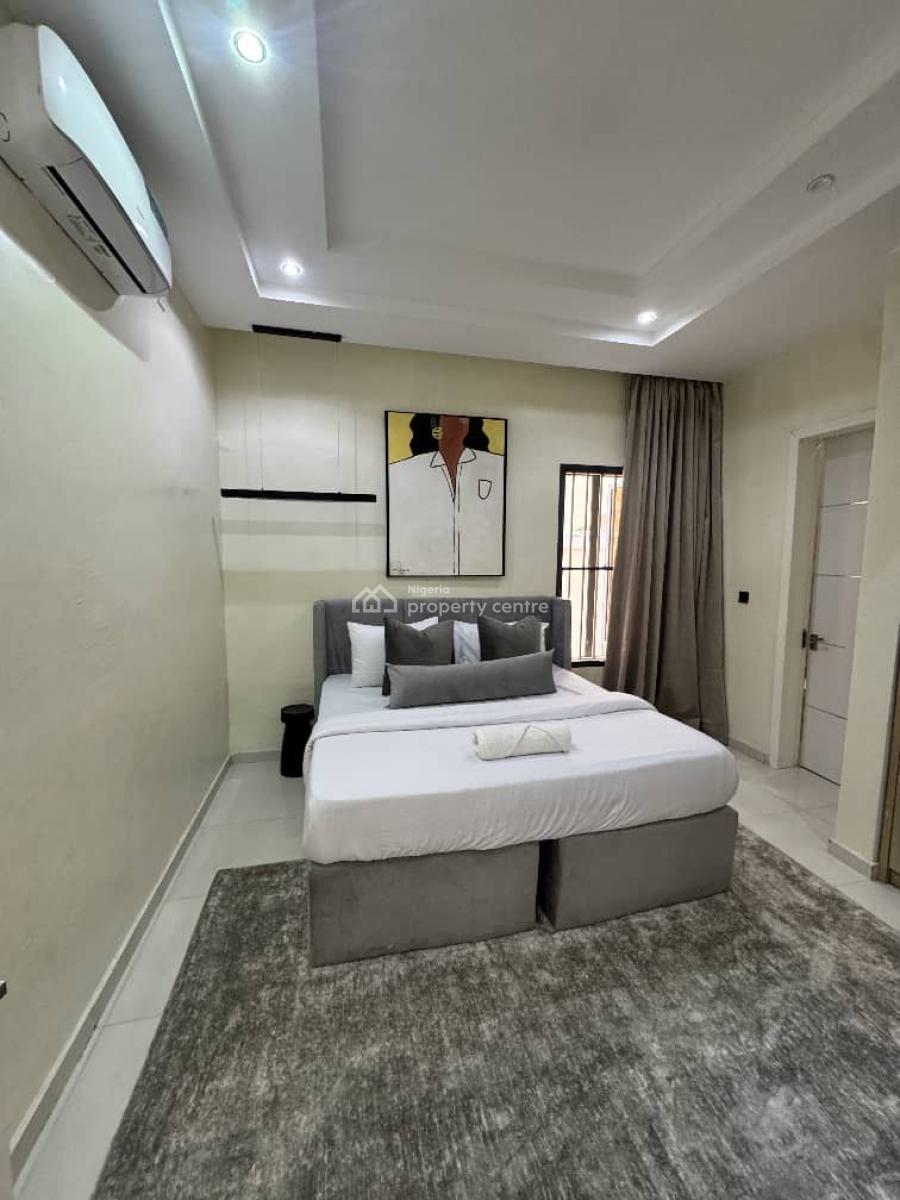 Beautiful 3 Bedrooms Apartment, Phase 1, Lekki, Lagos, Flat / Apartment Short Let