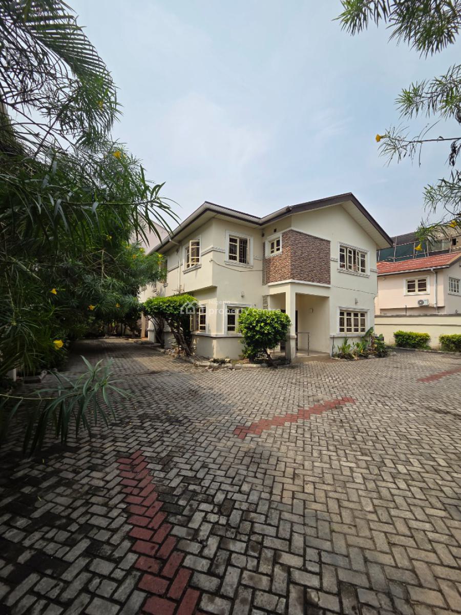a  Lovely 5 Bedroom Detached House with a Room Bq, Lekki Phase 1, Lekki, Lagos, Detached Duplex for Rent