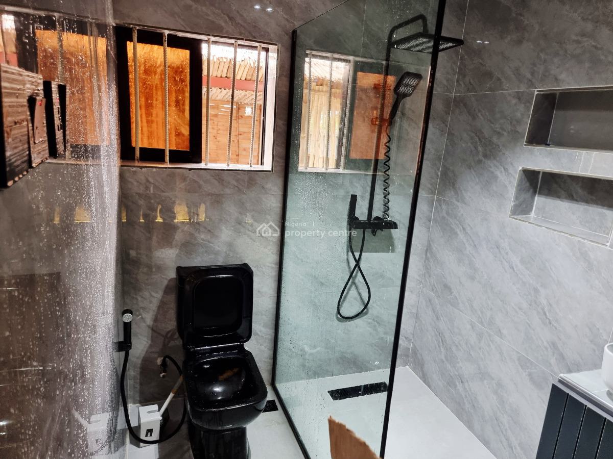 Rare Luxury 2‑bed Guest House with Private Garden, Unilag Road, Unilag Estate Magodo, Gra Phase 1, Magodo, Lagos, Detached Bungalow Short Let