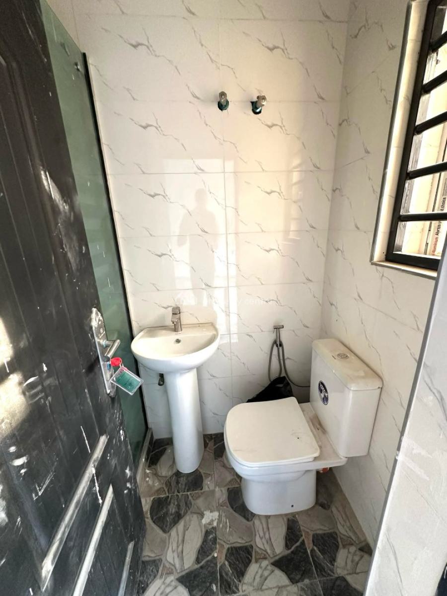 2 Bedroom Apartment, Life Camp, Abuja, Flat / Apartment for Sale