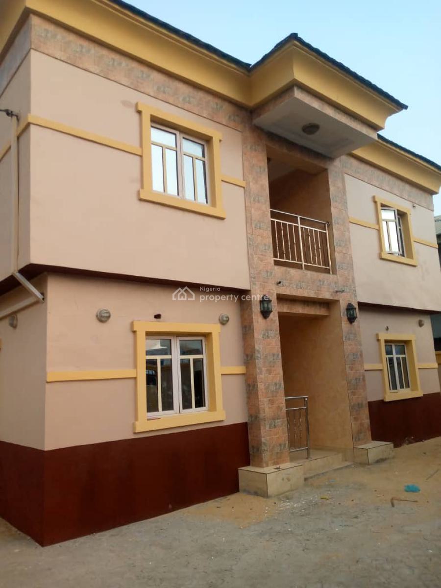 an Executive 3 Bedroom Flat with All Rooms En-suite, Mashalashi Bus Stop Off Pedro Road Palmgrove Lagos., Pedro, Gbagada, Lagos, Flat / Apartment for Rent