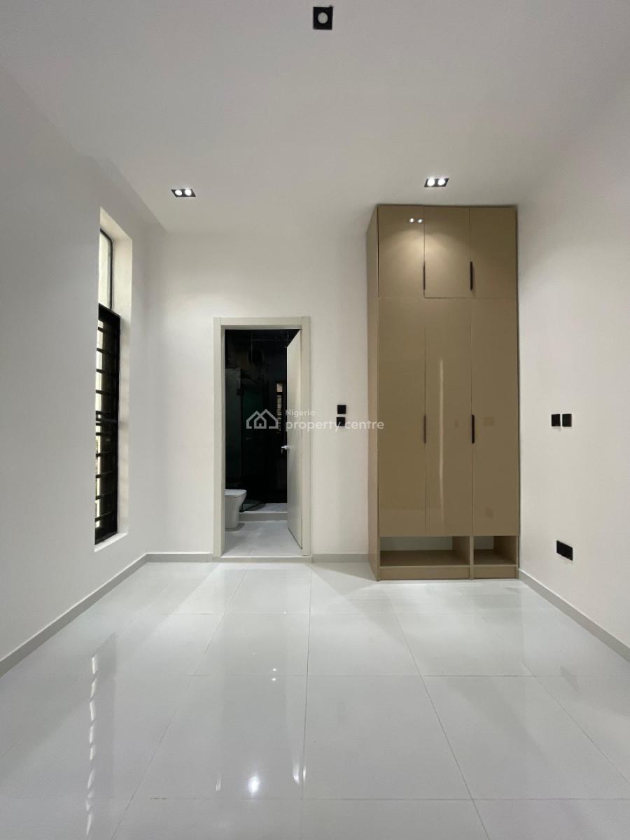 Well Built 4bedroom Fully Detached with Bq in a Well Secured Estate, Lekki, Ajah, Lagos, Detached Duplex for Sale