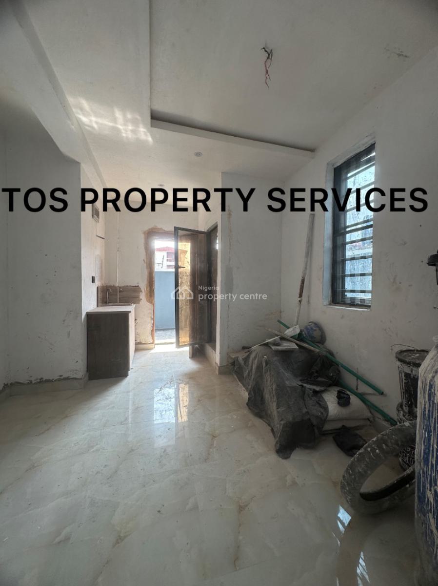 New Miniflat + 2 Toilets, Yaba, Yaba, Lagos, Mini Flat (room and Parlour) for Rent