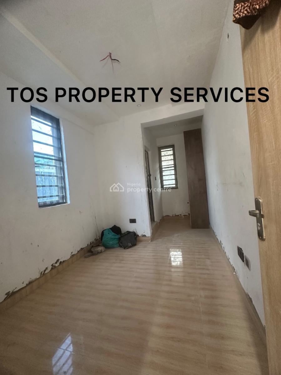 New Miniflat + 2 Toilets, Yaba, Yaba, Lagos, Mini Flat (room and Parlour) for Rent