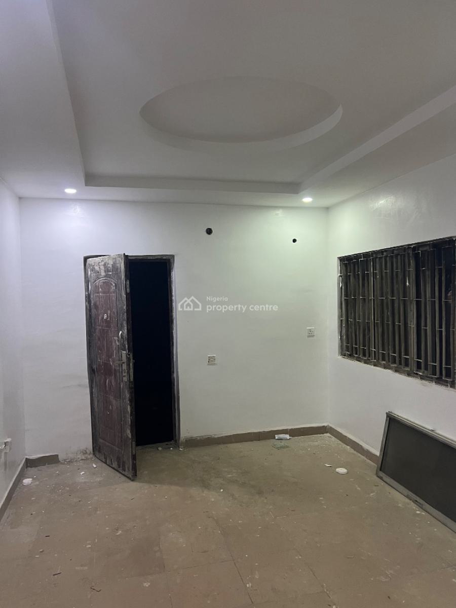 Clean Renovated 1 Bedroom Flat, Tarred Rd, Wuse Zone, Wuse, Abuja, Flat / Apartment for Rent