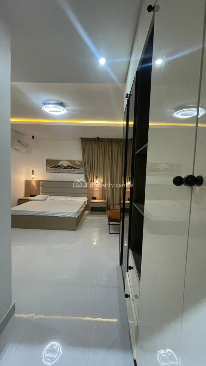 Luxury Spacious 3 Bedroom  Apartment, Lekki Phase 1, Lekki, Lagos, Flat / Apartment for Sale