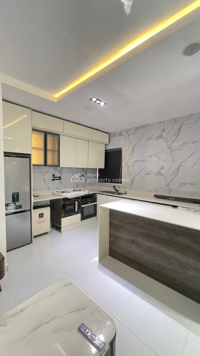 Spacious Luxury 1 Bedroom   Apartment, Lekki Phase 1, Lekki, Lagos, Mini Flat (room and Parlour) for Sale