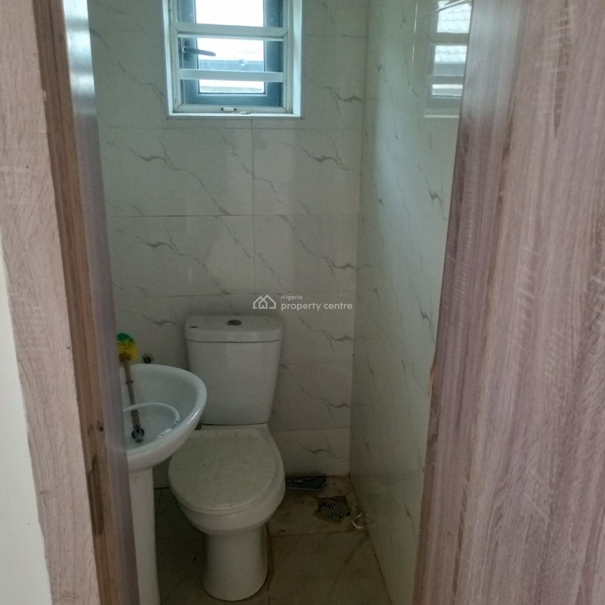 Two Bedroom Apartment, Seaside Estate Badore, Badore, Ajah, Lagos, Flat / Apartment for Rent