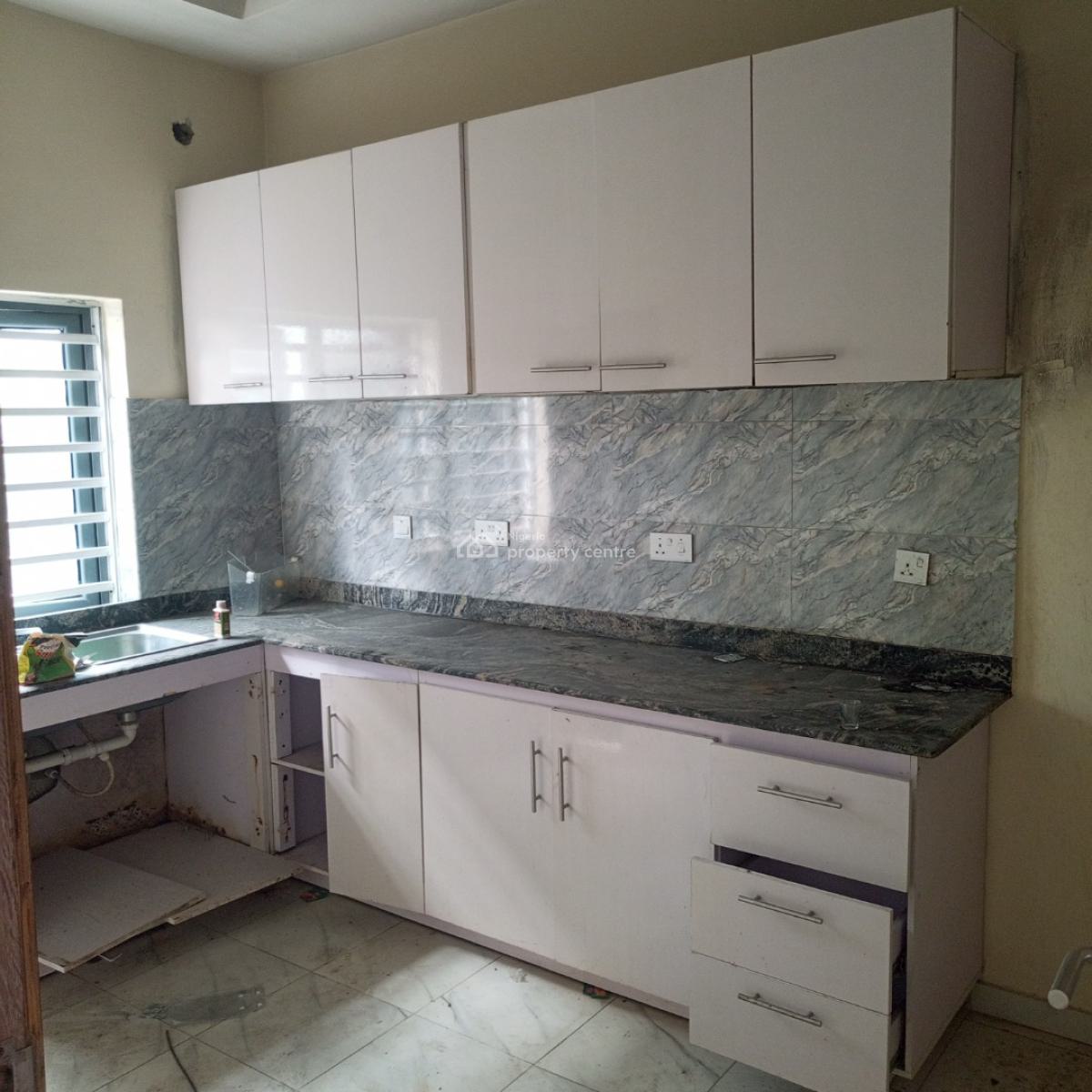 Two Bedroom Apartment, Seaside Estate Badore, Badore, Ajah, Lagos, Flat / Apartment for Rent