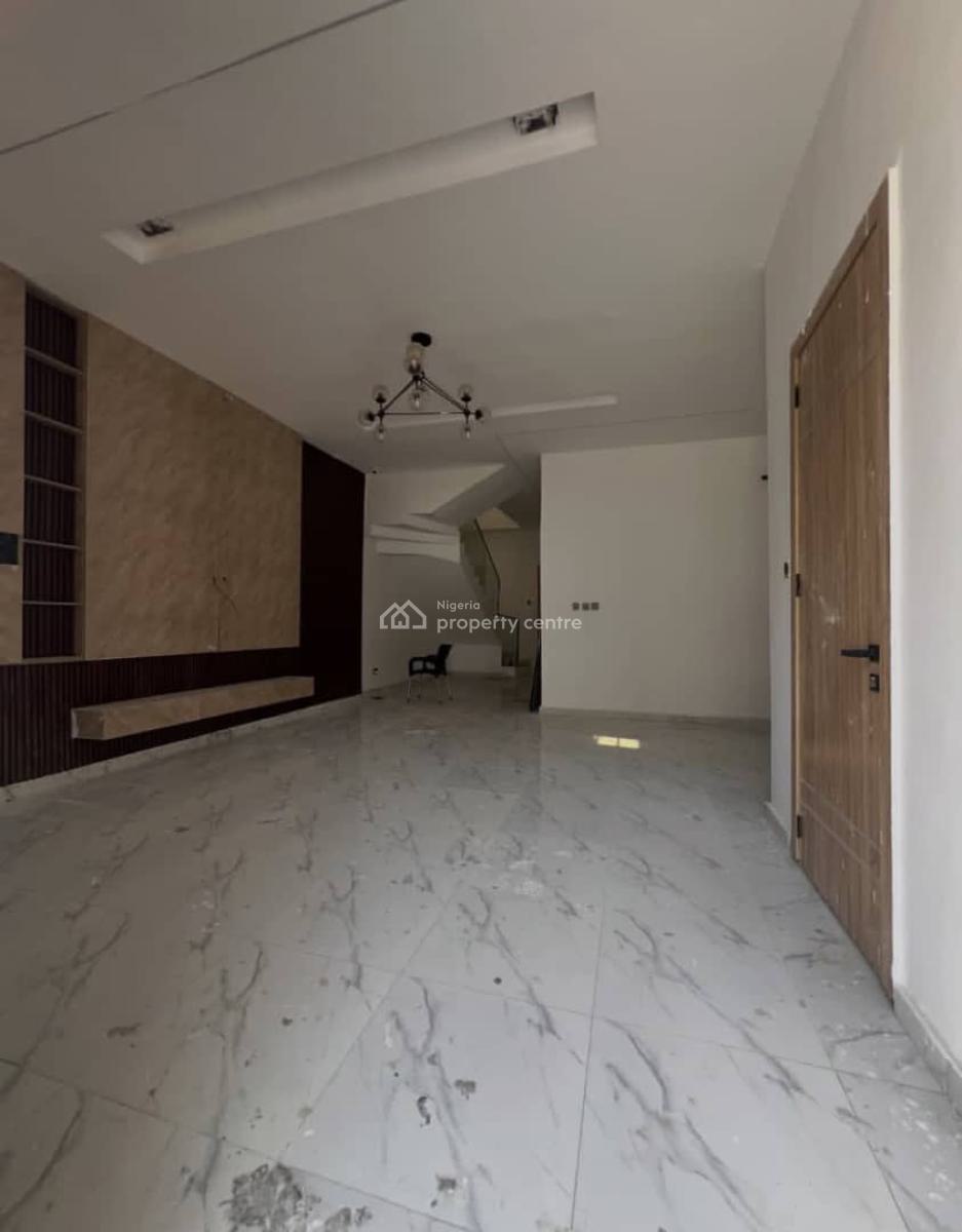 Service 4 Bedrooms Semi Detached Duplex at Orchid Road, Lekki, Lekki, Lagos, Semi-detached Duplex for Rent