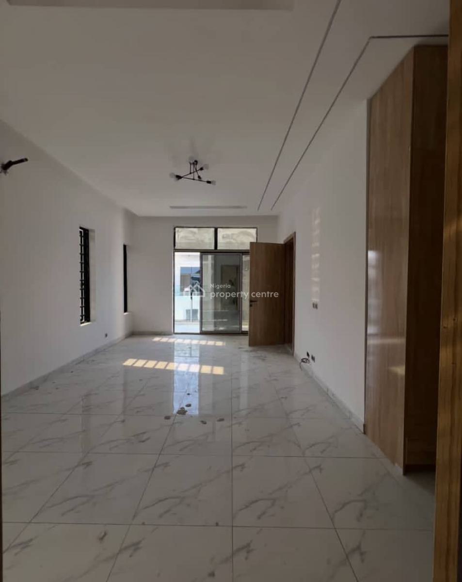 Service 4 Bedrooms Semi Detached Duplex at Orchid Road, Lekki, Lekki, Lagos, Semi-detached Duplex for Rent