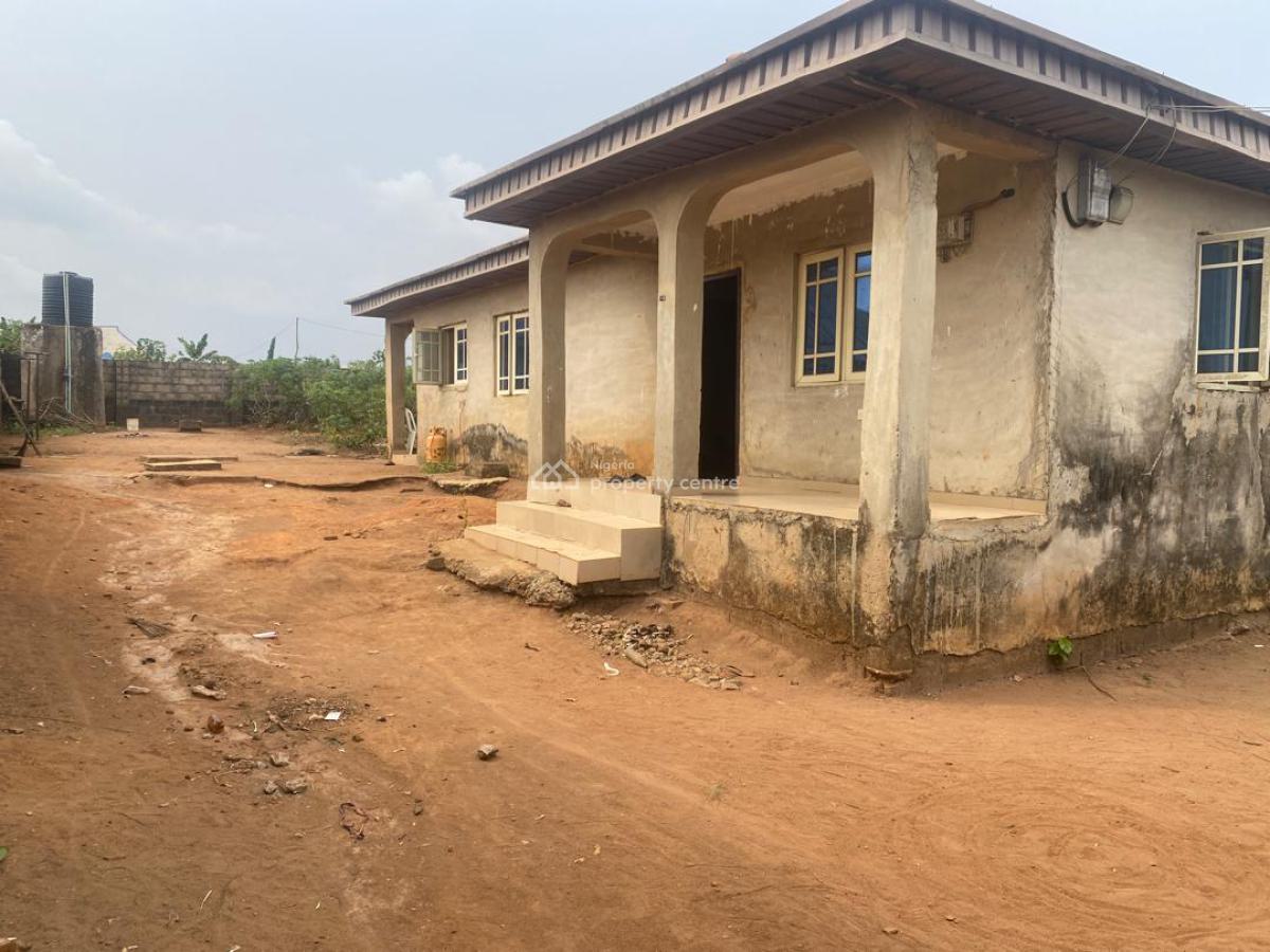 Three Bedroom Bungalow with Shop on a Plot of Land, Agura-gberigbe Rd, Ikorodu, Lagos, Detached Bungalow for Sale