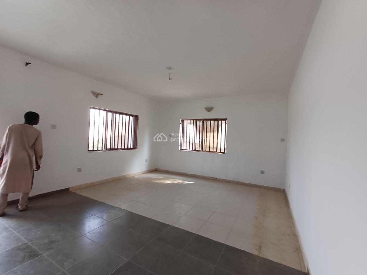 Clean 2 Bedroom Flat on The Ground Floor, Wuse 2, Abuja, Flat / Apartment for Rent