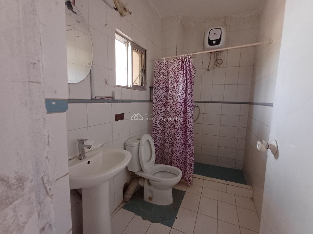 Clean 2 Bedroom Flat on The Ground Floor, Wuse 2, Abuja, Flat / Apartment for Rent