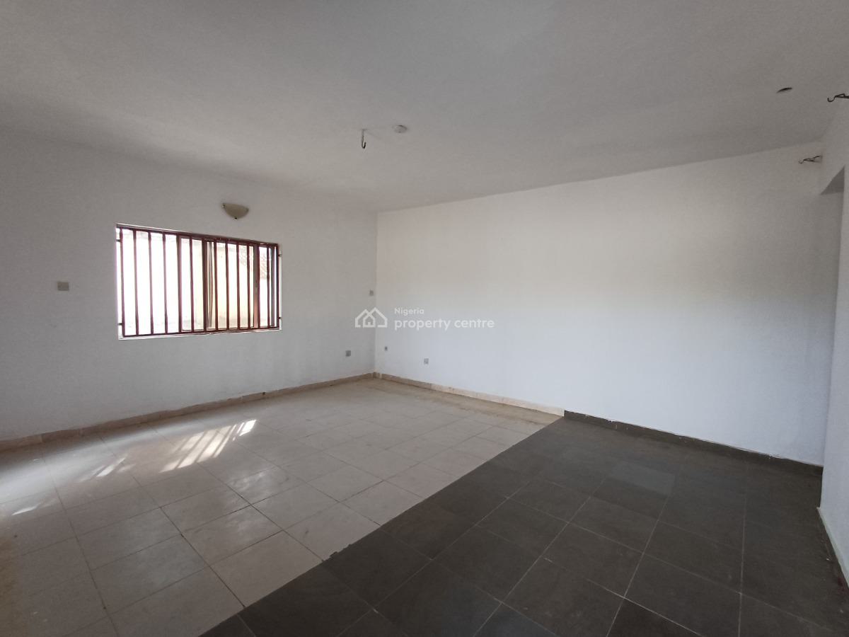 Clean 2 Bedroom Flat on The Ground Floor, Wuse 2, Abuja, Flat / Apartment for Rent