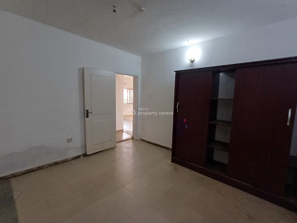 Clean 2 Bedroom Flat on The Ground Floor, Wuse 2, Abuja, Flat / Apartment for Rent