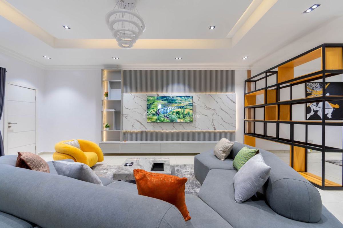 Luxury 2 Bedroom Apartment, Folashade Ave, Lekki Phase 1, Lekki, Lagos, Flat / Apartment Short Let