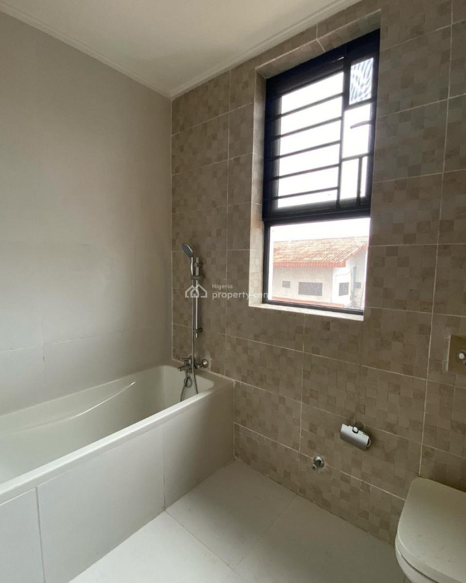 Well Maintained 4 Bedroom Apartment, Old Ikoyi, Ikoyi, Lagos, Flat / Apartment for Rent