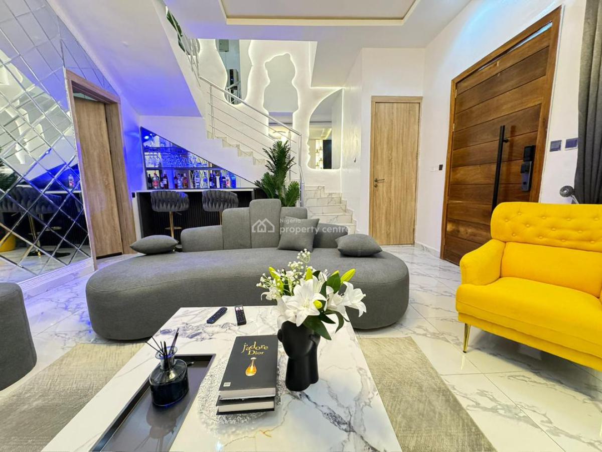 2 Bedroom Apartment, Orchid Road, Lekki, Lagos, Flat / Apartment Short Let