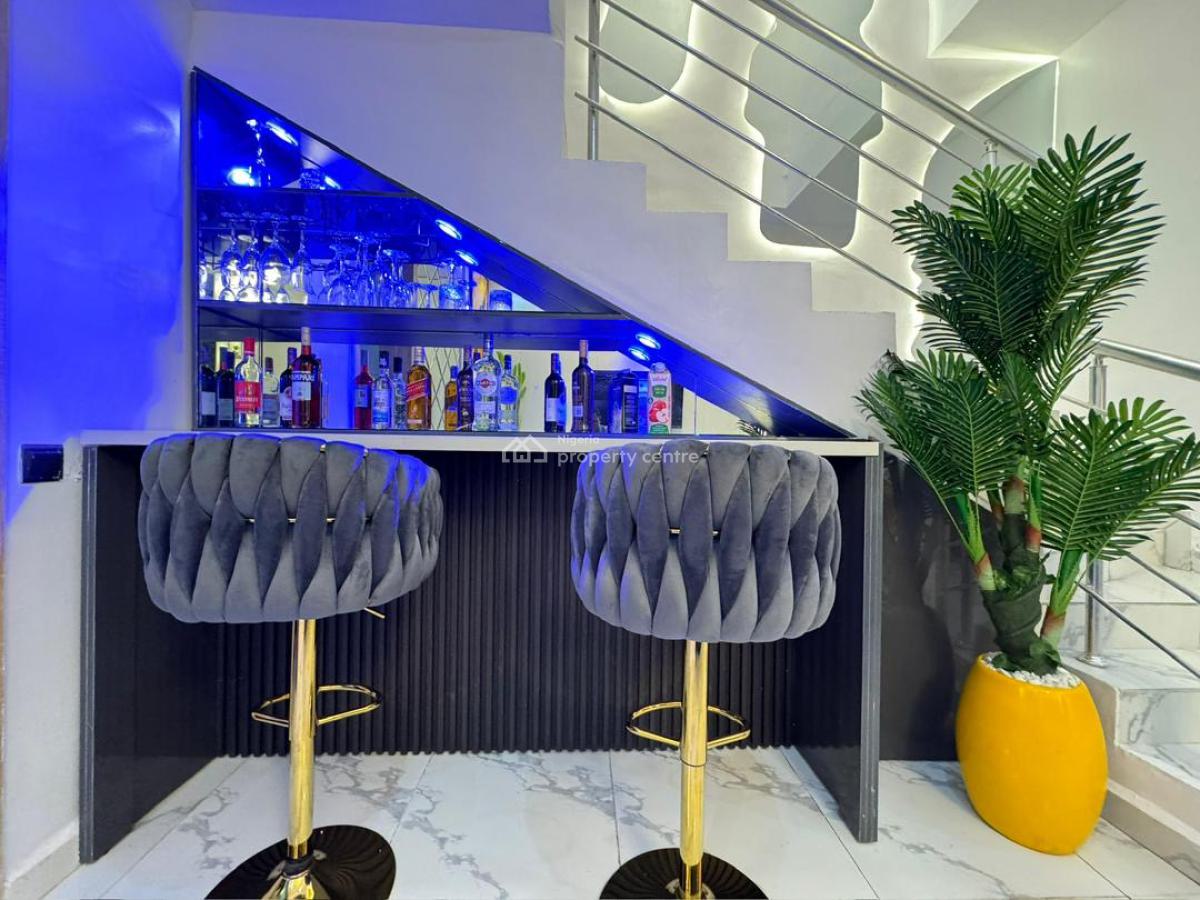 2 Bedroom Apartment, Orchid Road, Lekki, Lagos, Flat / Apartment Short Let