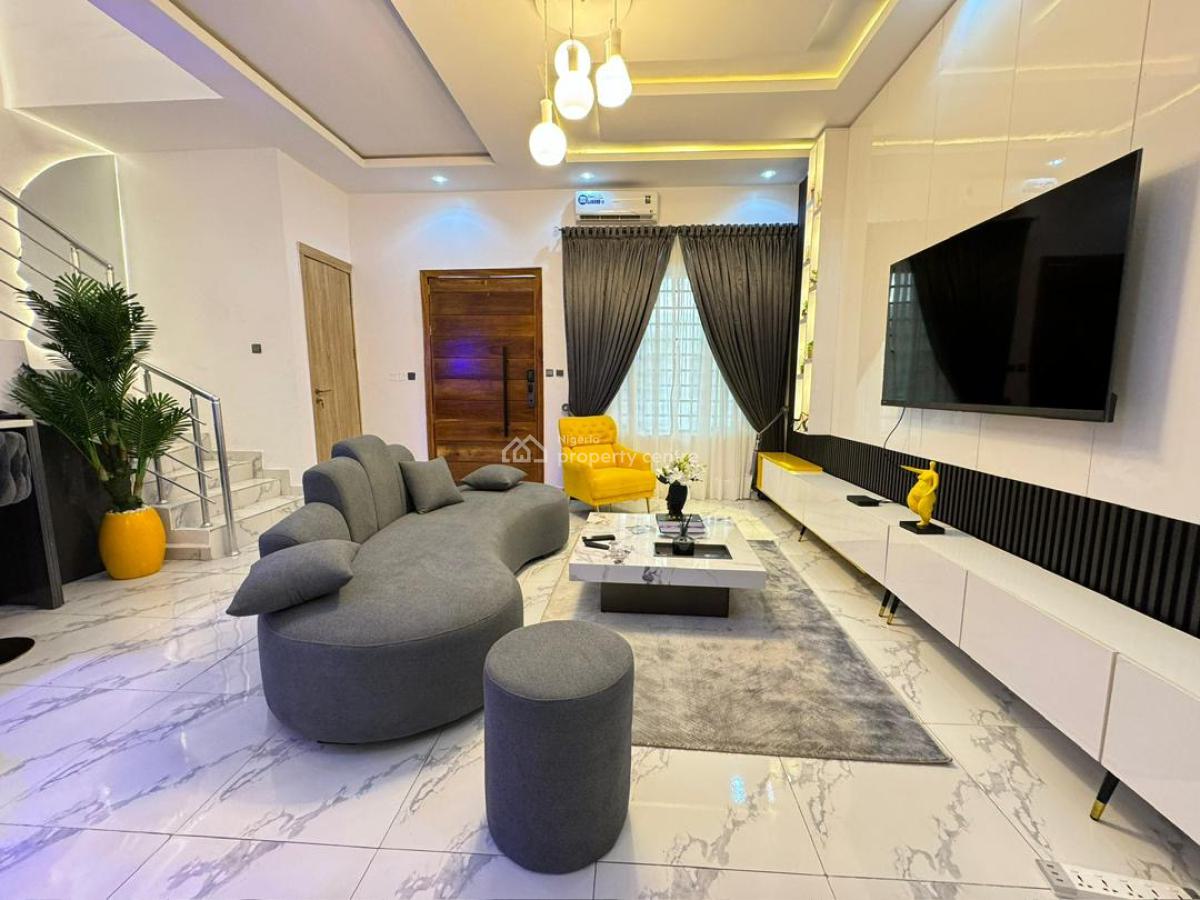 2 Bedroom Apartment, Orchid Road, Lekki, Lagos, Flat / Apartment Short Let