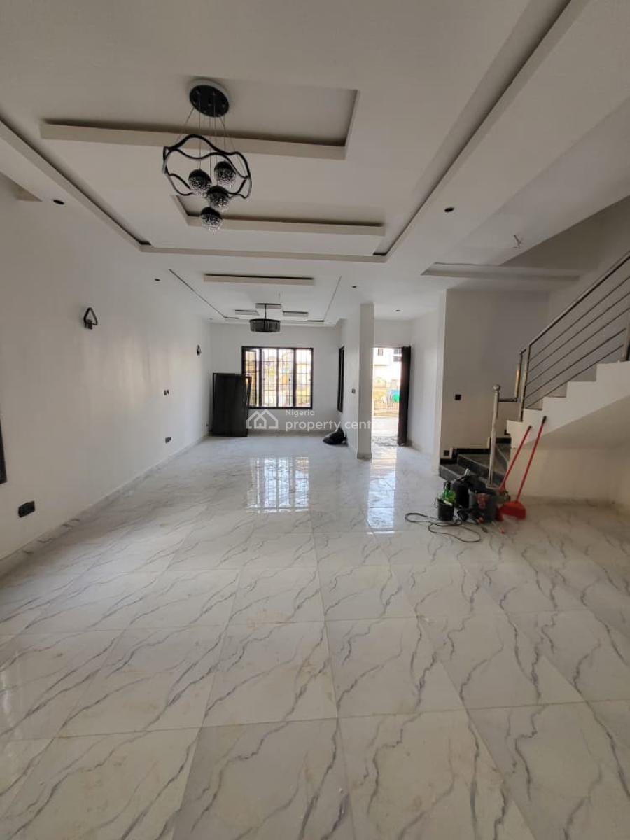 4 Bedroom Terrace Duplex + Bq, Guzape District, Abuja, Terraced Duplex for Sale