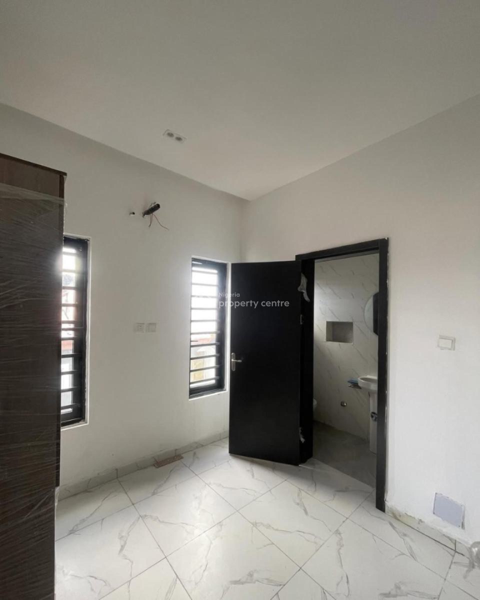 Executive 2 Bedroom Apartment (ground Floor), Agungi, Lekki, Lagos, Flat / Apartment for Rent