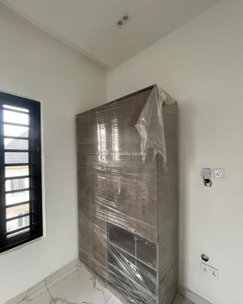 Executive 2 Bedroom Apartment (ground Floor), Agungi, Lekki, Lagos, Flat / Apartment for Rent