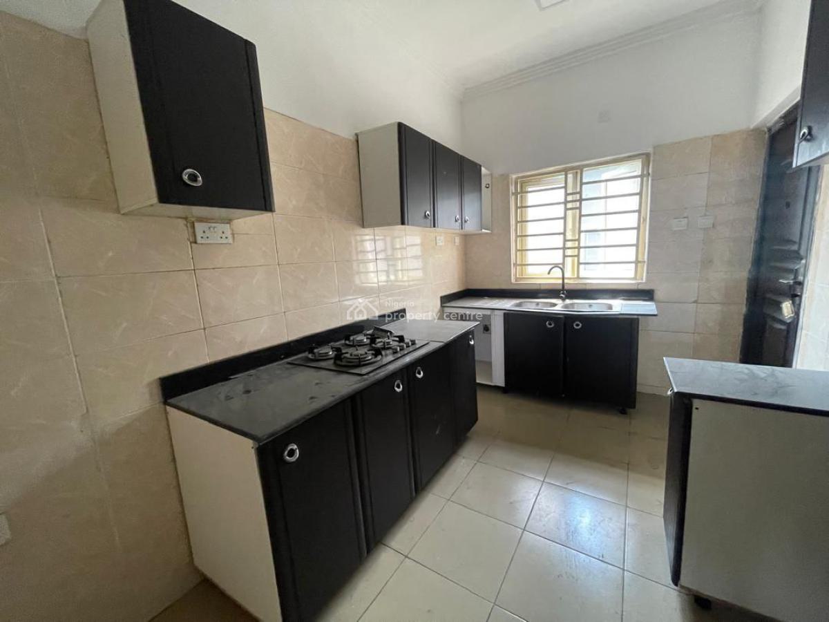 Standard 6 Unit Ensuit 3 Bedroom Apt with Bq, Ikate, Ikate, Lekki, Lagos, Flat / Apartment for Rent