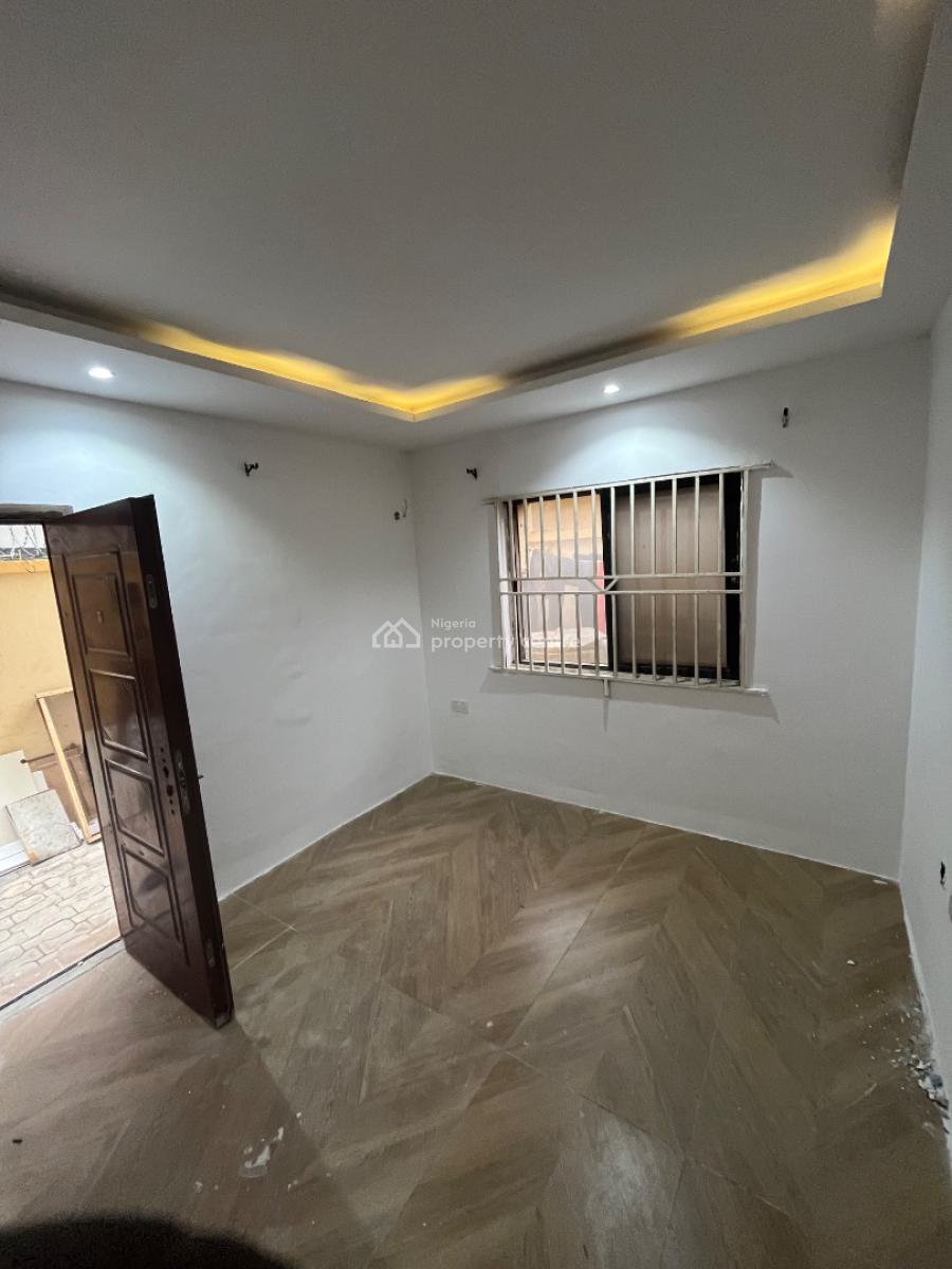 Mini Flat, Off Admiralty Way, Lekki Phase 1, Lekki, Lagos, Mini Flat (room and Parlour) for Rent