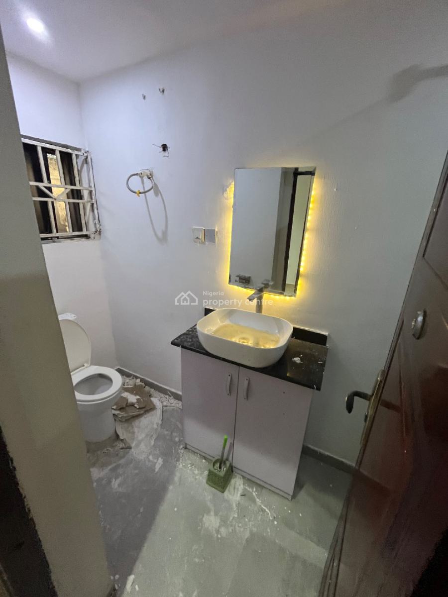 Mini Flat, Off Admiralty Way, Lekki Phase 1, Lekki, Lagos, Mini Flat (room and Parlour) for Rent