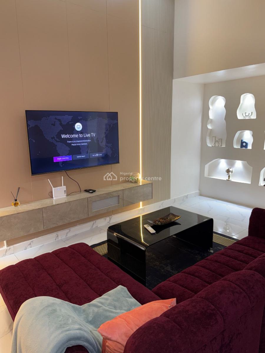 1bedroom Penthouse Apartment, Alhaji Sumonu Street Off Admiralty Way Lekki Phase1, Lekki Phase 1, Lekki, Lagos, Mini Flat (room and Parlour) Short Let