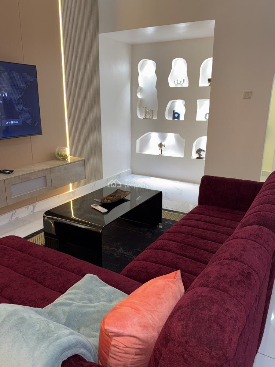 1bedroom Penthouse Apartment, Alhaji Sumonu Street Off Admiralty Way Lekki Phase1, Lekki Phase 1, Lekki, Lagos, Mini Flat (room and Parlour) Short Let