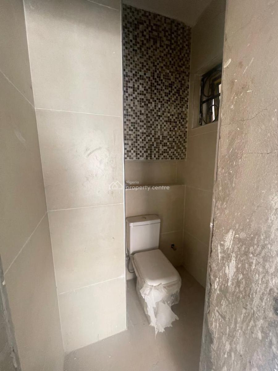 Newly Renovated 3bedroom Flat on The 2nd Floor,comes with Fridge Etc, Jahi, Abuja, Flat / Apartment for Rent