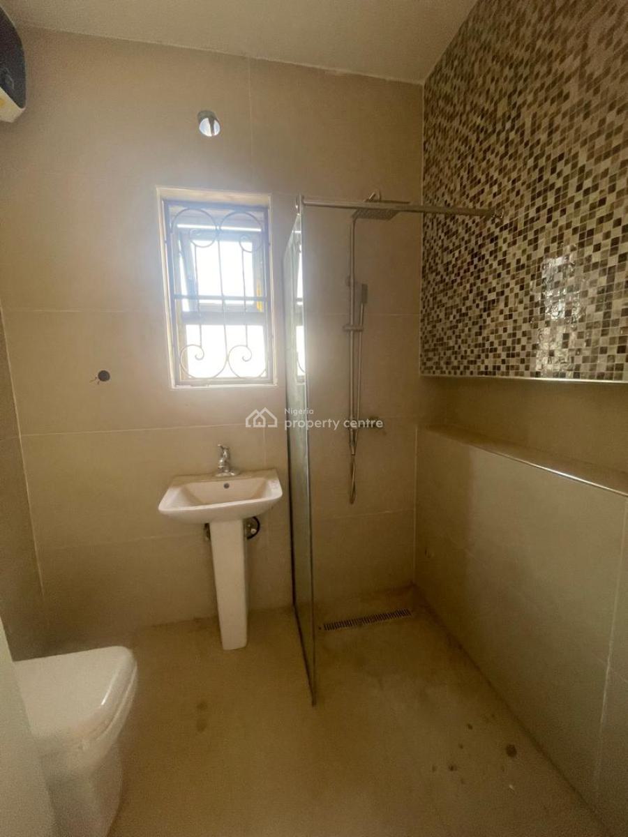 Newly Renovated 3bedroom Flat on The 2nd Floor,comes with Fridge Etc, Jahi, Abuja, Flat / Apartment for Rent