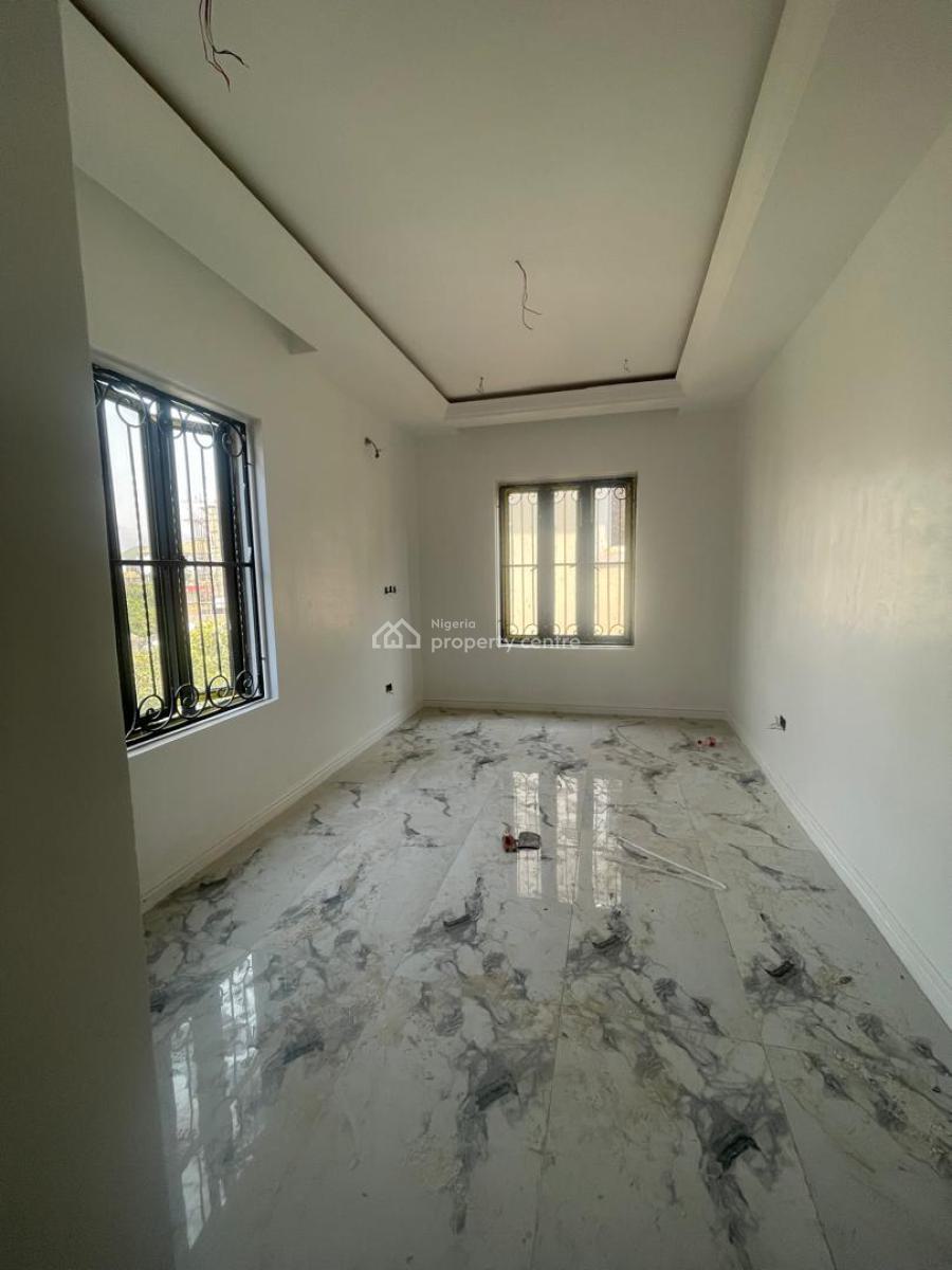 Newly Renovated 3bedroom Flat on The 2nd Floor,comes with Fridge Etc, Jahi, Abuja, Flat / Apartment for Rent