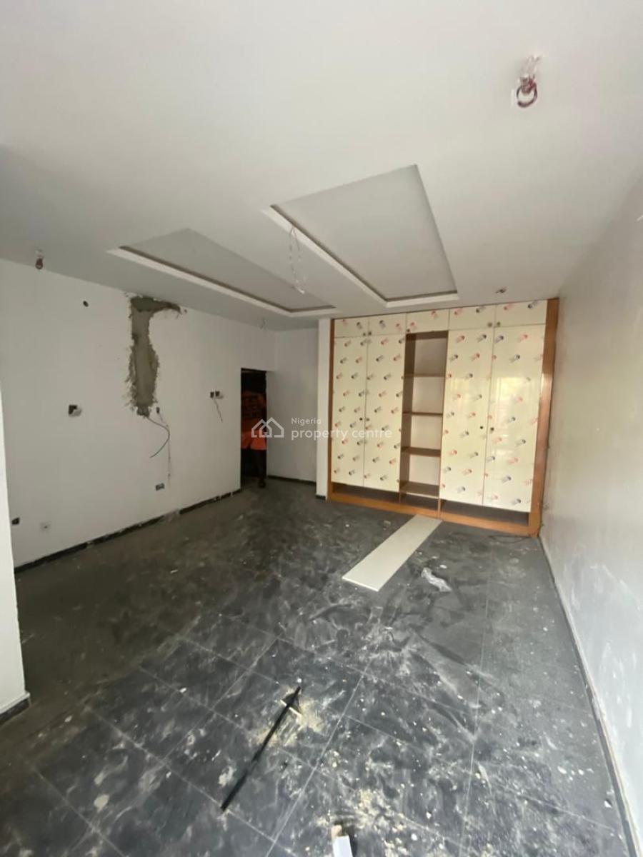 6 Bedroom Semi Detached Duplex with 2 Rooms Bq and  2 Study Room, Ikoyi Lagos, Ikoyi, Lagos, Commercial Property for Rent