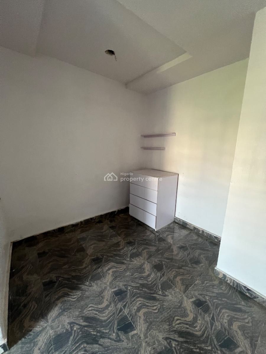 Spacious Studio Apartment with Two Tenants to Share a Big Kitchen, Osapa, Lekki, Lagos, Self Contain (single Rooms) for Rent