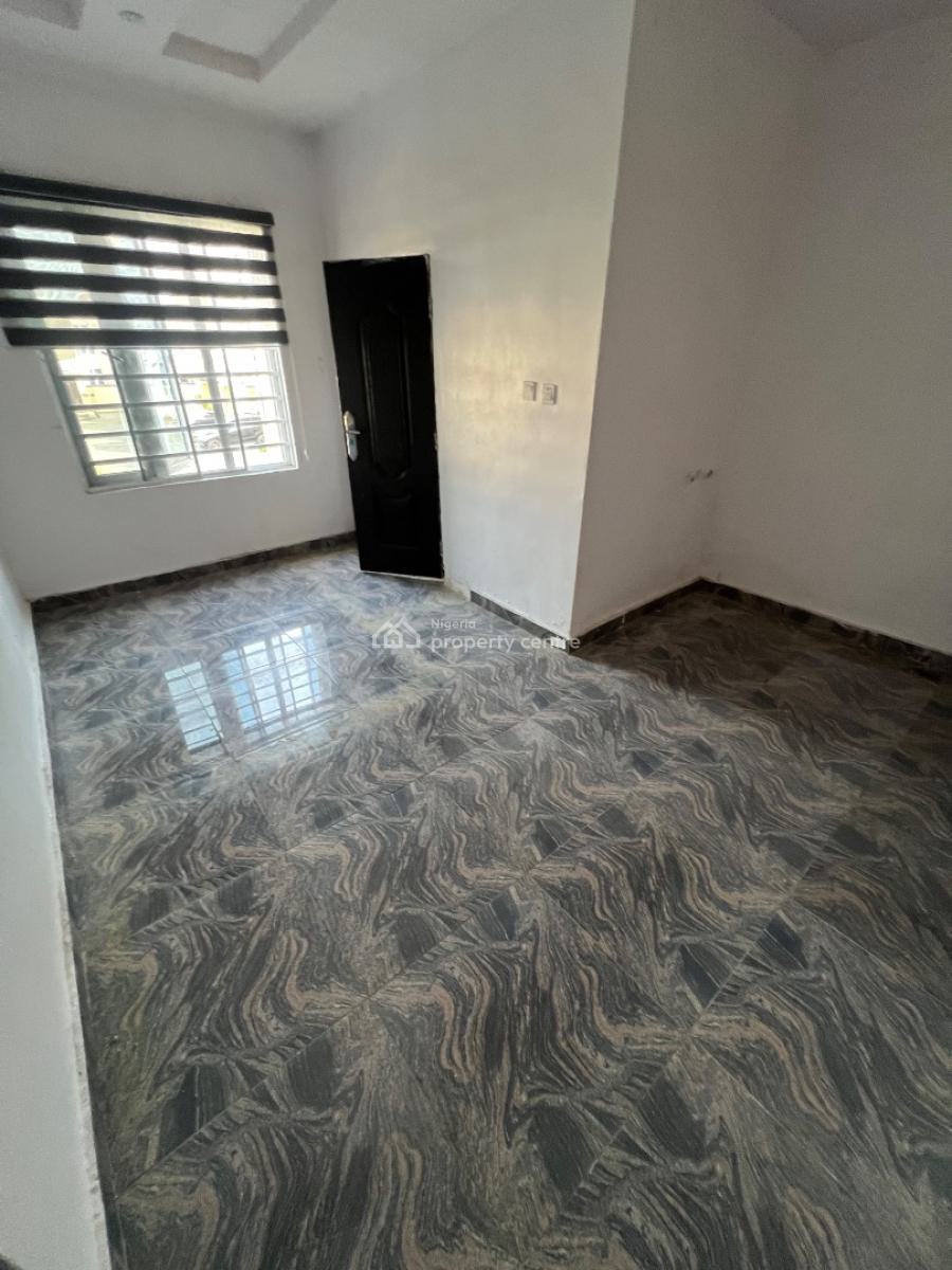Spacious Studio Apartment with Two Tenants to Share a Big Kitchen, Osapa, Lekki, Lagos, Self Contain (single Rooms) for Rent