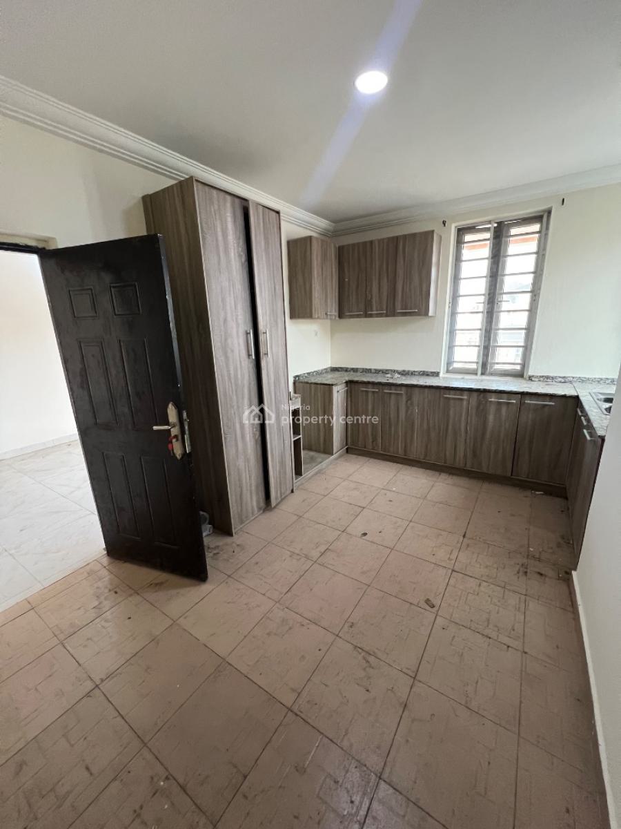 Spacious 3-bedroom Apartment with a Massive Balcony in a Secure Estate, Oniru, Victoria Island (vi), Lagos, Flat / Apartment for Rent