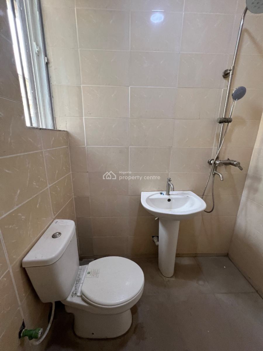 Spacious 3-bedroom Apartment with a Massive Balcony in a Secure Estate, Oniru, Victoria Island (vi), Lagos, Flat / Apartment for Rent