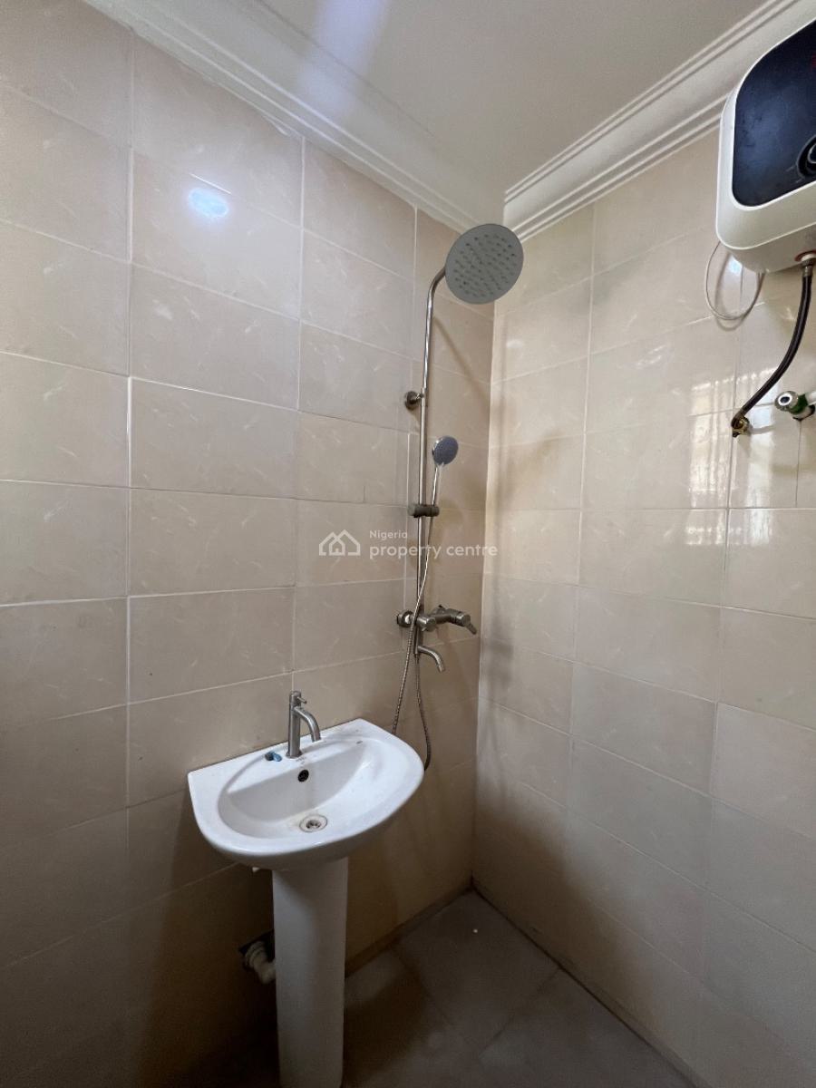 Spacious 3-bedroom Apartment with a Massive Balcony in a Secure Estate, Oniru, Victoria Island (vi), Lagos, Flat / Apartment for Rent