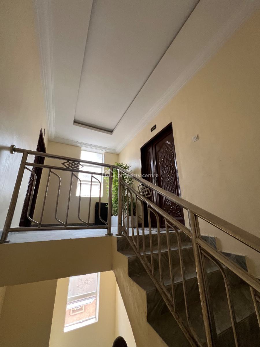 Spacious 3-bedroom Apartment with a Massive Balcony in a Secure Estate, Oniru, Victoria Island (vi), Lagos, Flat / Apartment for Rent