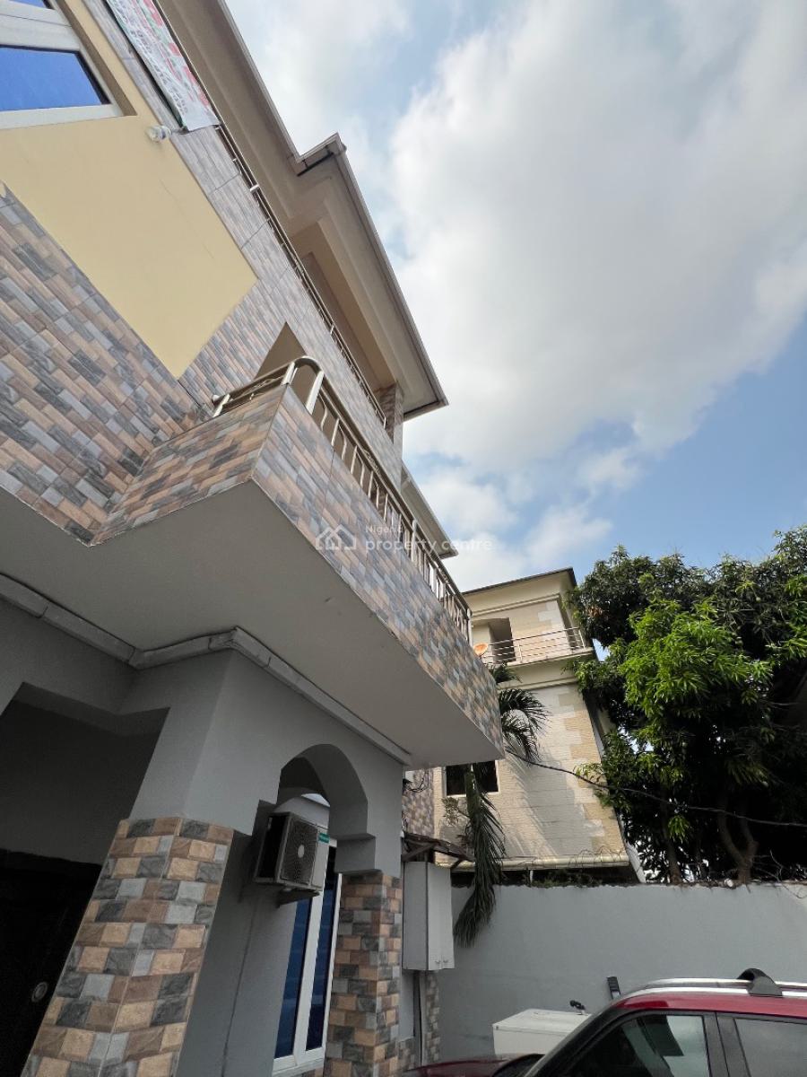 Spacious 3-bedroom Apartment with a Massive Balcony in a Secure Estate, Oniru, Victoria Island (vi), Lagos, Flat / Apartment for Rent