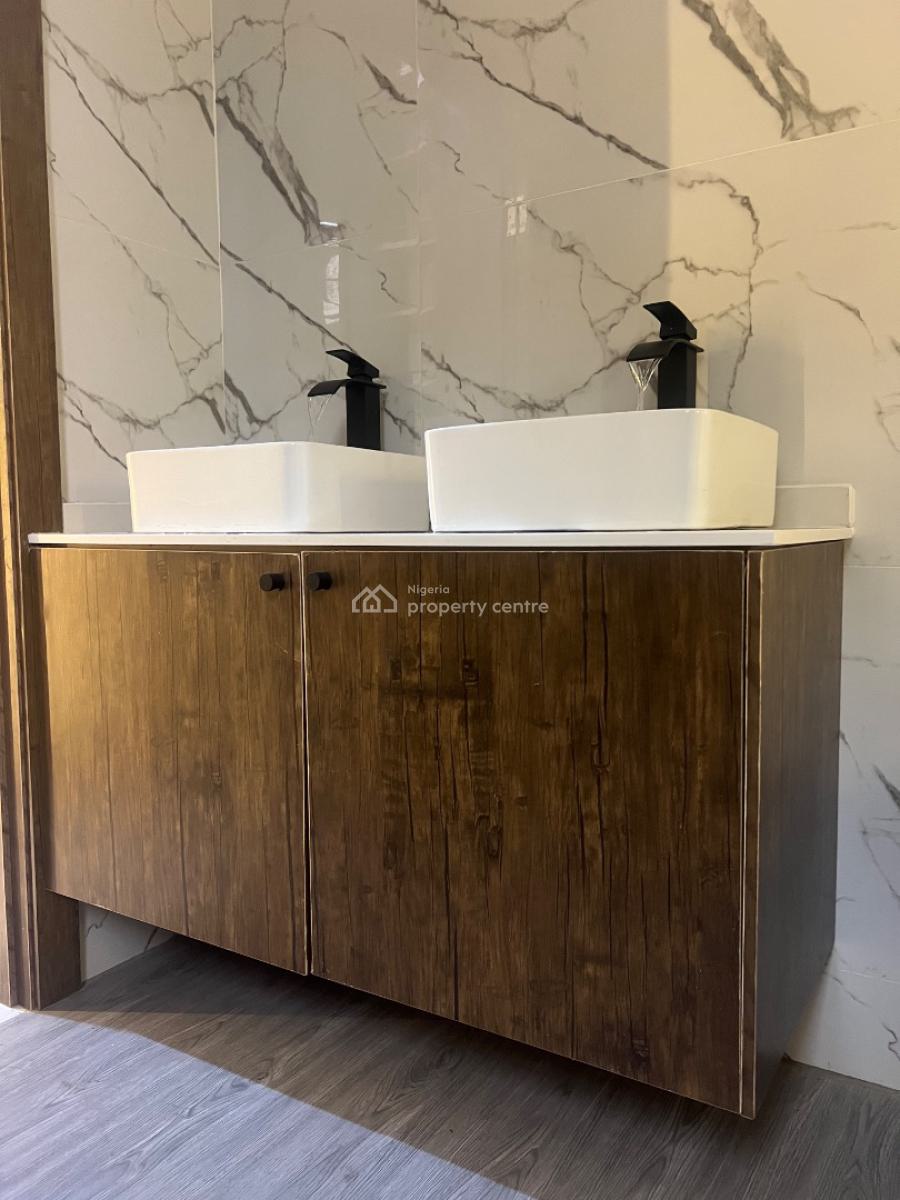 Fully Automated 4-bedrooms Semi-detached Duplex with a Bq, Gra Phase 1, Magodo, Lagos, Semi-detached Duplex for Sale