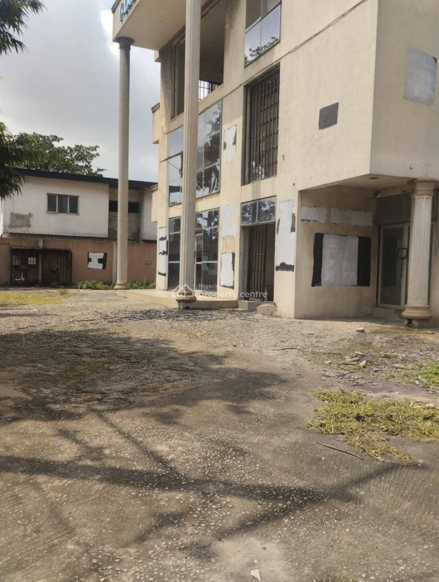 3 Storey Office Space on 1,172sqm, Adeniyi Jones, Ikeja, Lagos, Office Space for Sale