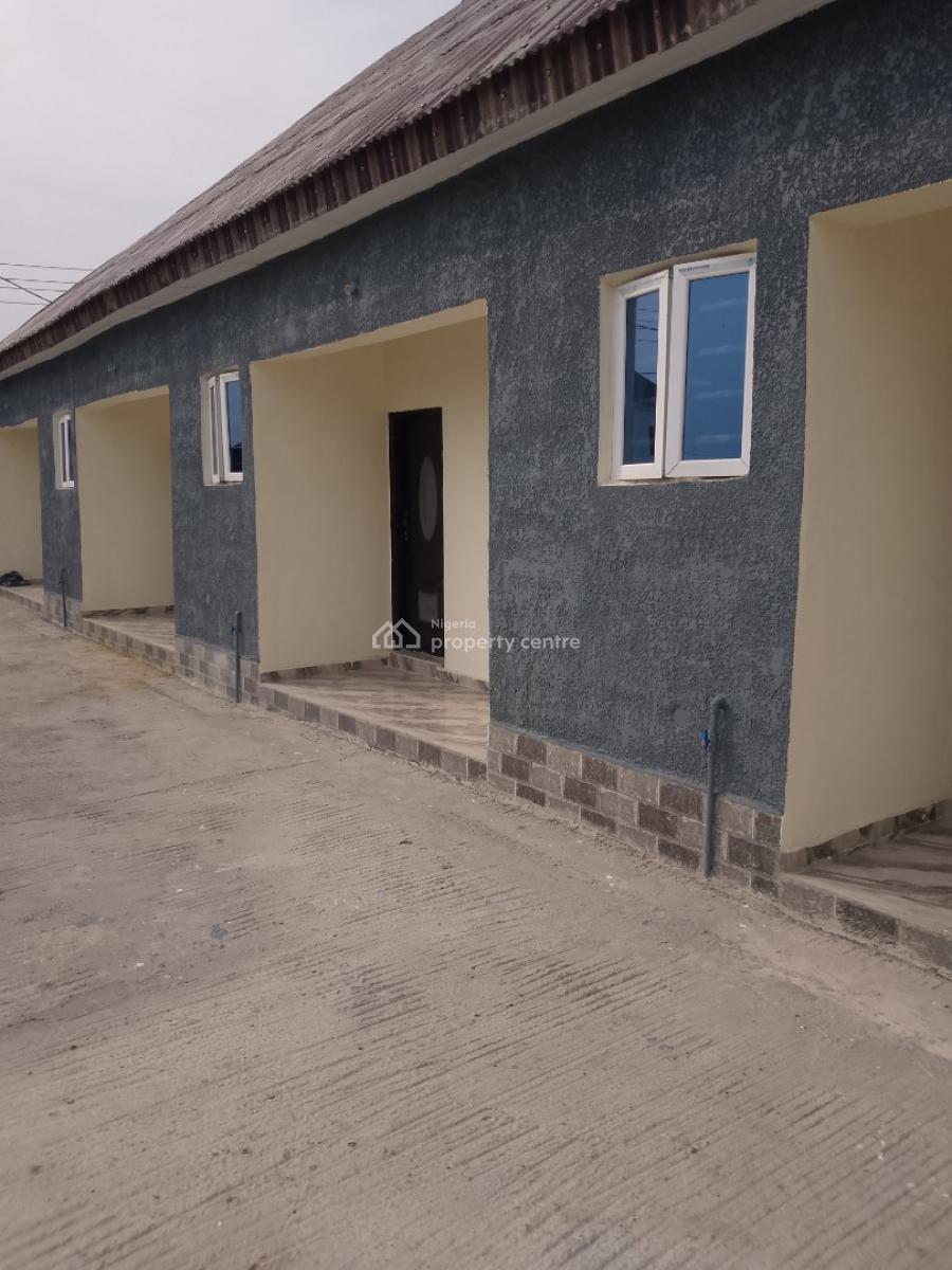 Accessible and Massively Mini Flat,, Desa Road Ibeju-lekki Lagos, Onosa, Ibeju Lekki, Lagos, Mini Flat (room and Parlour) for Rent